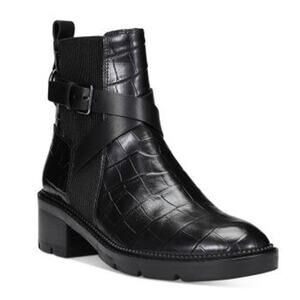 Donald Pliner Women's Savvy Croc Embossed Leather Bootie Sz 6.5 New Without Box